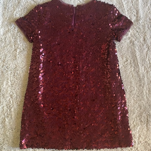 Gap plum Sequined A Line Dress size 6/7 special occasion
Holidays - Picture 7 of 7